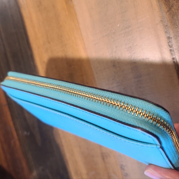 Kate Spade New York Wallet Large Teal Multi Compartment Leather Wallet - Picture 12 of 12